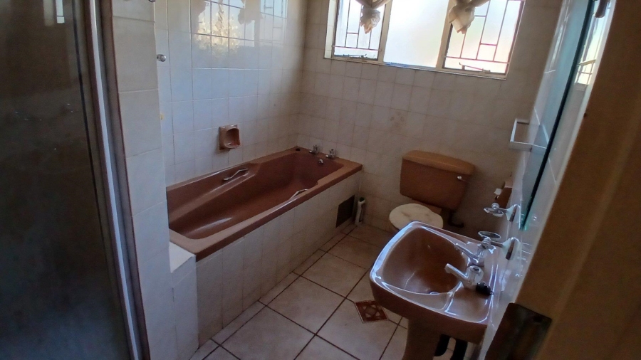 3 Bedroom Property for Sale in Universitas Ridge Free State